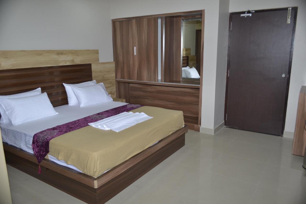 Hotel saarang forever 3 bangalore india compare hotel rates
